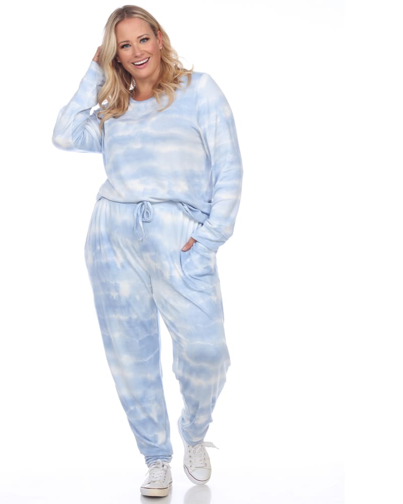 Front of a model wearing a size 4X 2 Piece Lounge Set in Blue Tie-Dye by White Mark. | dia_product_style_image_id:247665